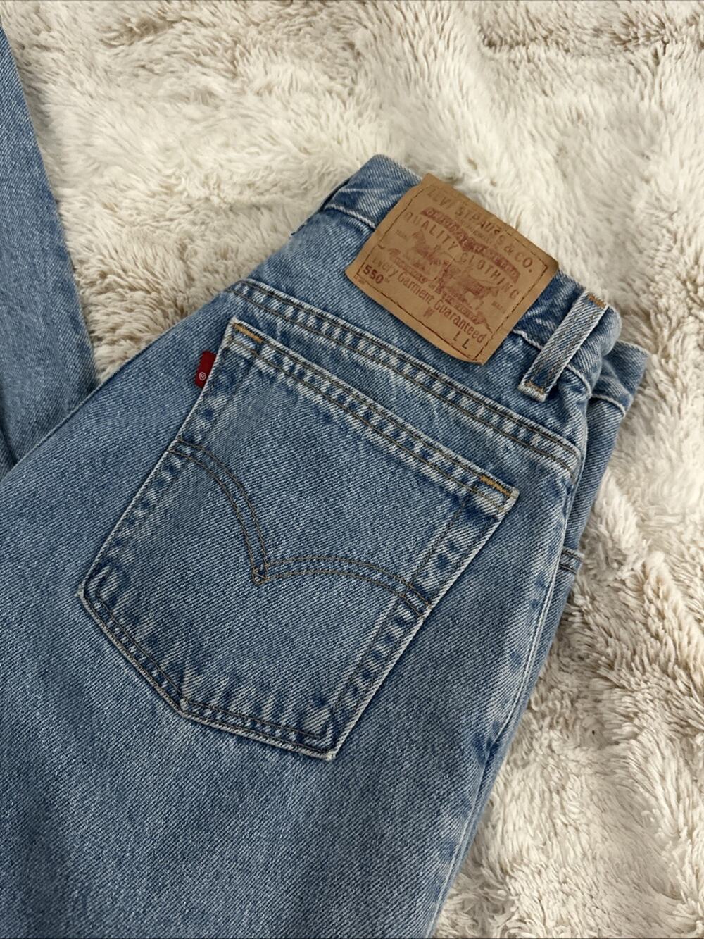 Vintage Levis Jeans Women’s Blue 550 Relaxed Fit Tapered Leg Denim 10 MIS L